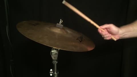 18" Zildjian ZBT Crash Cymbal