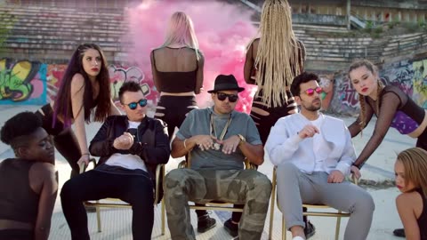 Sak Noel & Salvi ft. Sean Paul - Trumpets (Official Video)