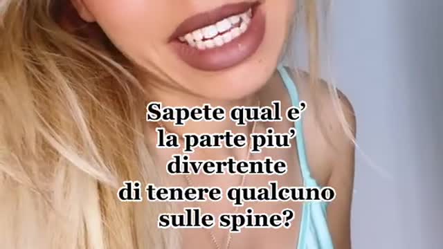 MASHA CAPSIZ ( TENERE SULLE SPINE...)