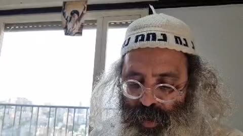 על מה נחלקו על שראוה שנבעלה שבש"א אדם עושה בעילתו בעילת זנות ובה"א אין אד- שיר נ נח מסכת גיטין דף פא