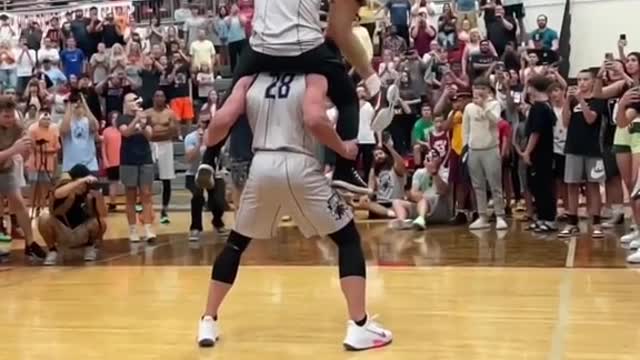 Got WAY UP for WILD DUNK. 🤯😱