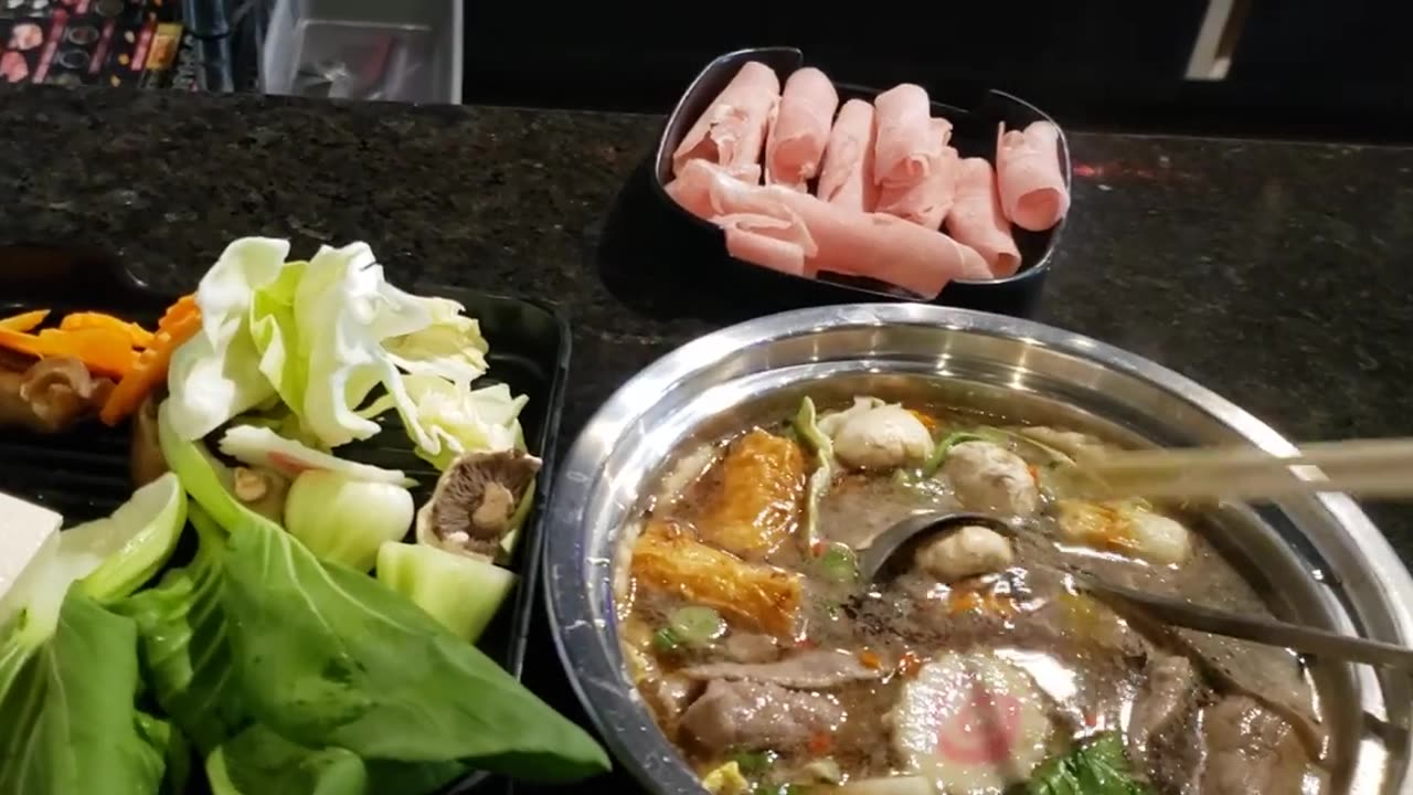 Muu Shabu, Edmond, OK - ASMR Japanese Hotpot - Tasty meal - Full course