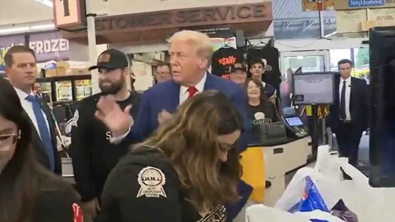 Donald Trump Surprises Mother at Kittanning Grocery Store, Pays $100 on Her Groceries!