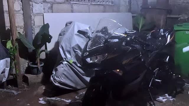 Ninja 400 Washing and Waxing Satisfying Video