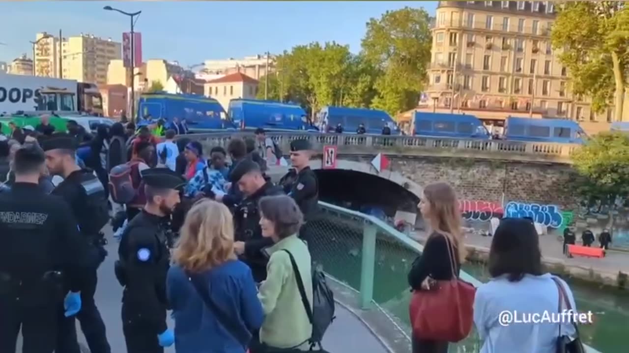 Migrants continue to be transported en masse from Paris