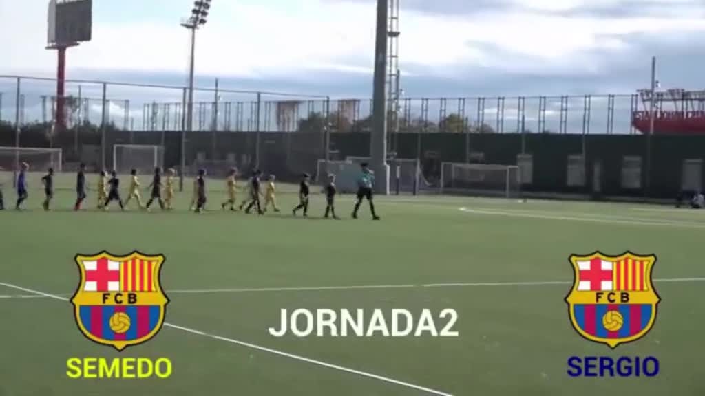 les enfants de l'école de foot du barca sur les traces de Messi