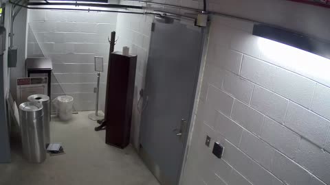 6031RHOBG1G102BEastVestibule_2021-01-05_22h20min03s703ms.mp4