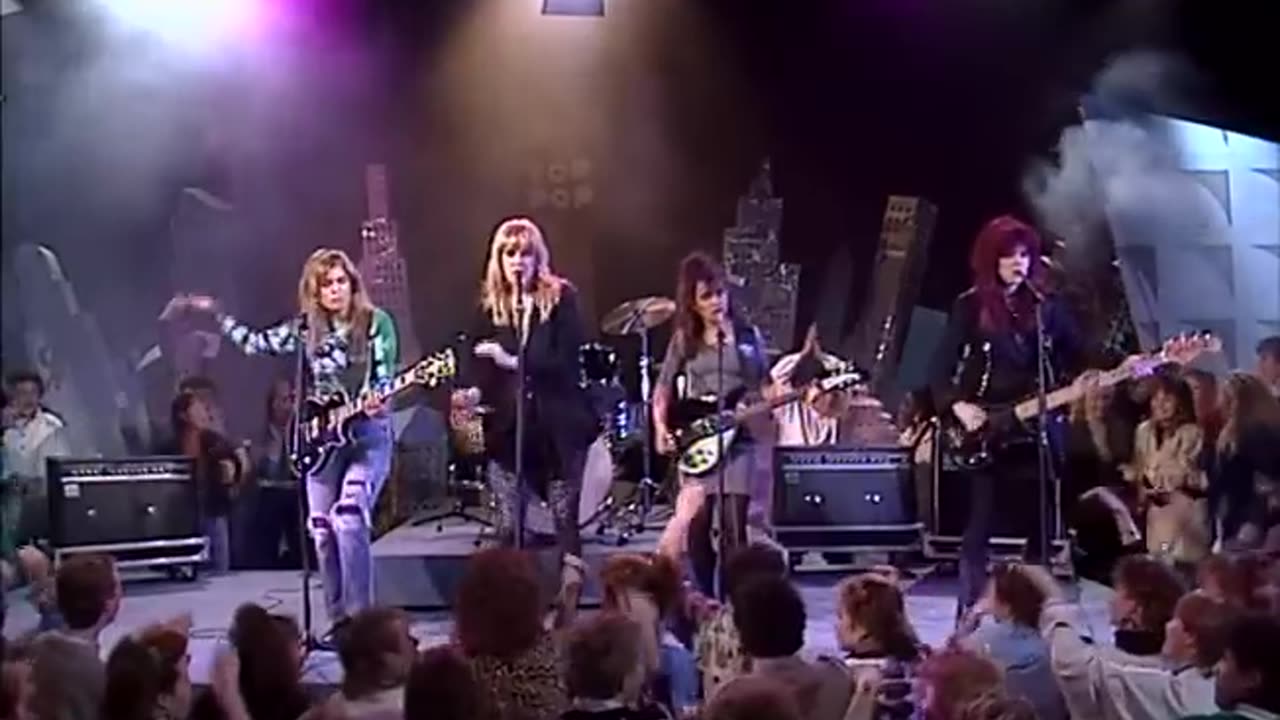 The Bangles: Walk like a Egyptian