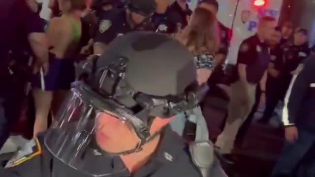 NYC Police Crack Down on Disorderly Pro-Abortion Protesters and Make Sweeping Arrests