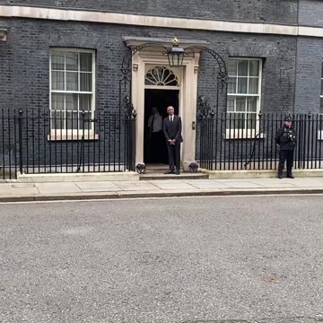 💥Barack Obama Arrives At Number 10 In UK For An Undisclosed Private Meeting