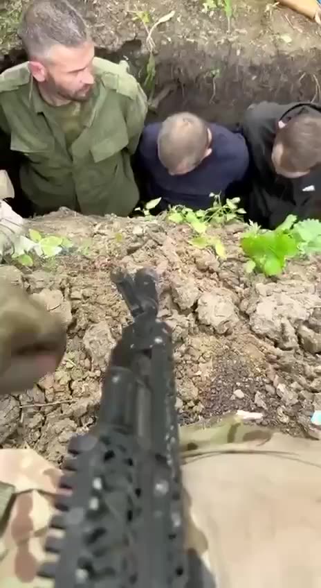 Ukrainians Take the Remaining Russians into Custody