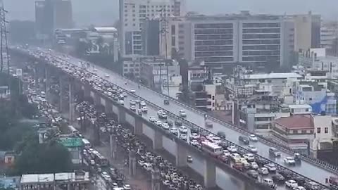 Traffic Jam due to Heavy Rain in Bangalore on Tuesday