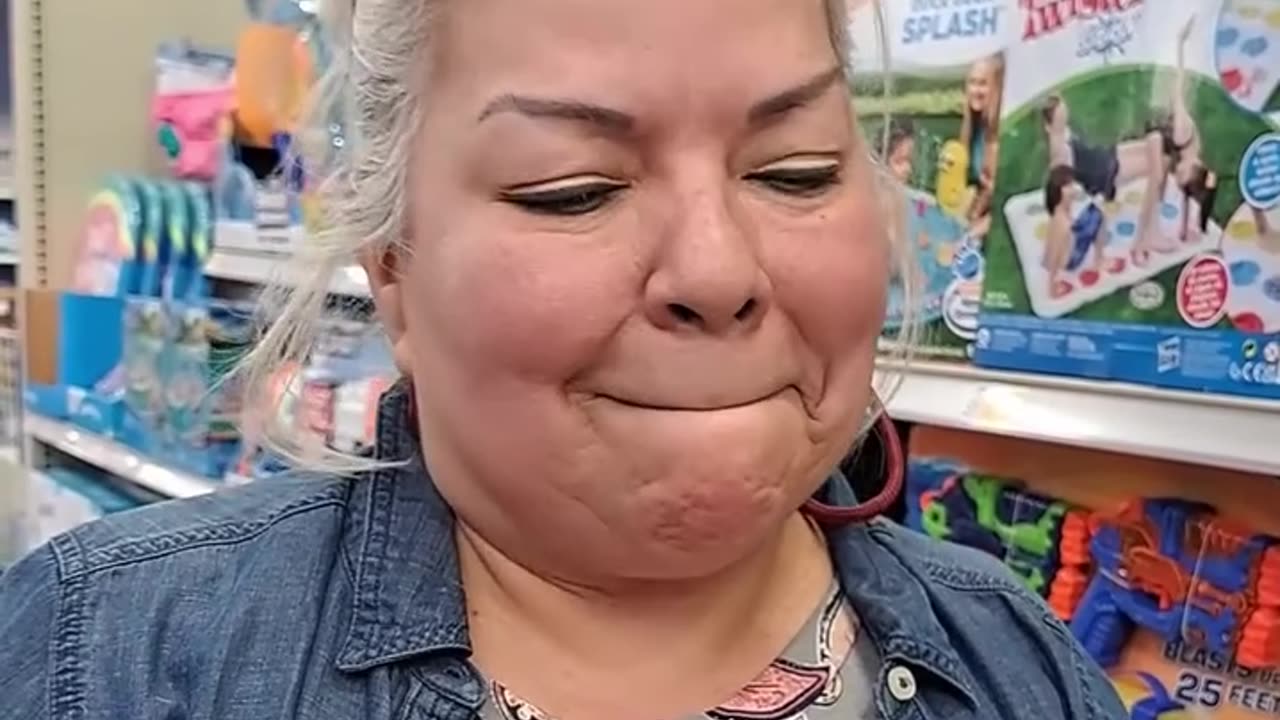 Millionaire's Gesture Leaves Elderly Lady in Tears