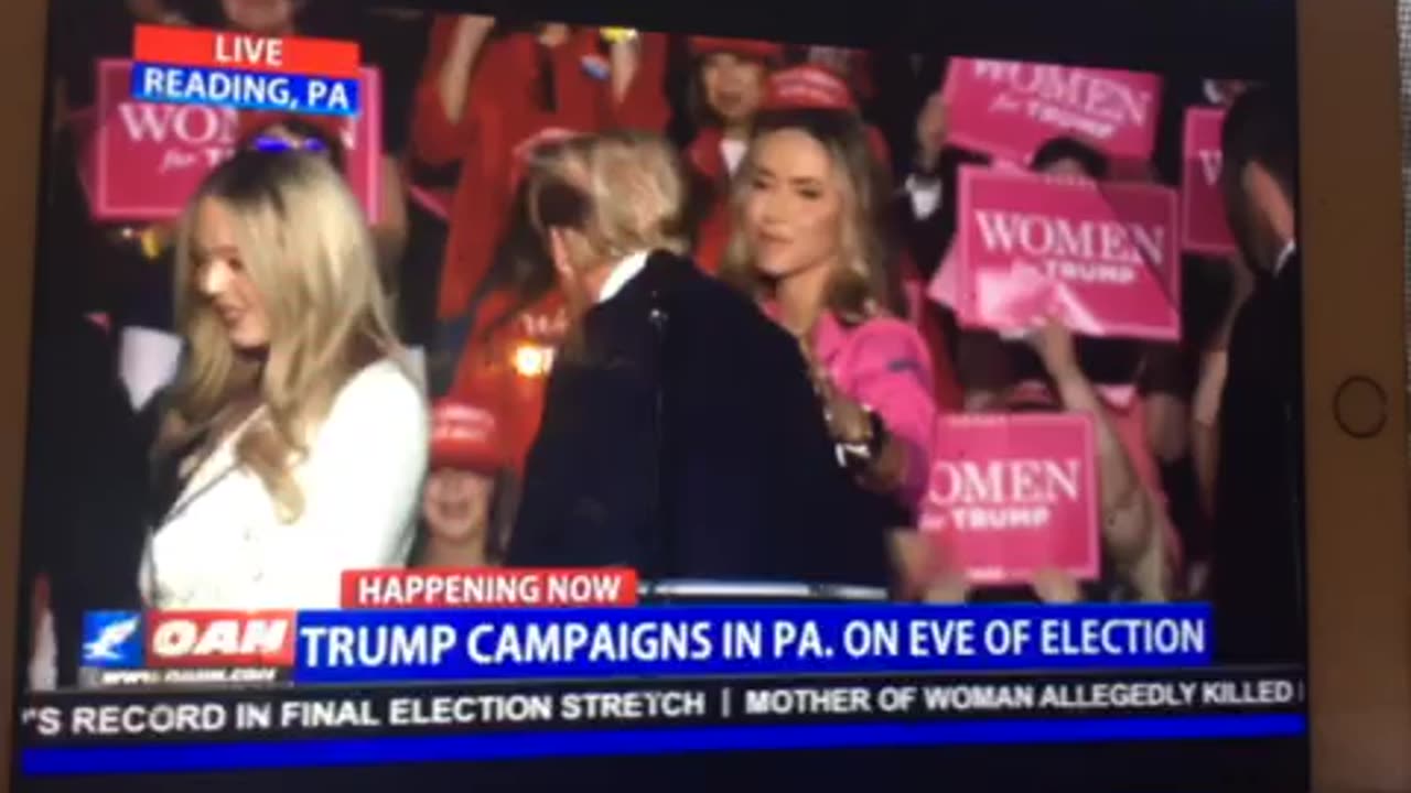 🦅 OAN Reading rally in Pennsylvania trump family all speak on stage