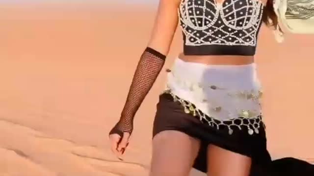 Arabic girl dance