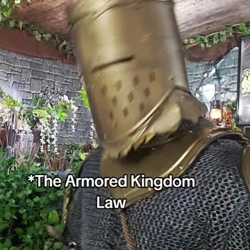 Hold!! 🏰👑👑👑