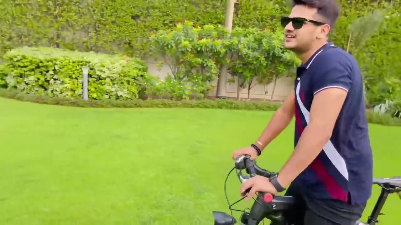 Shameel ki 6 Lakh ropay ki Cycle 😱 _ Richest Kid Of Pakistan