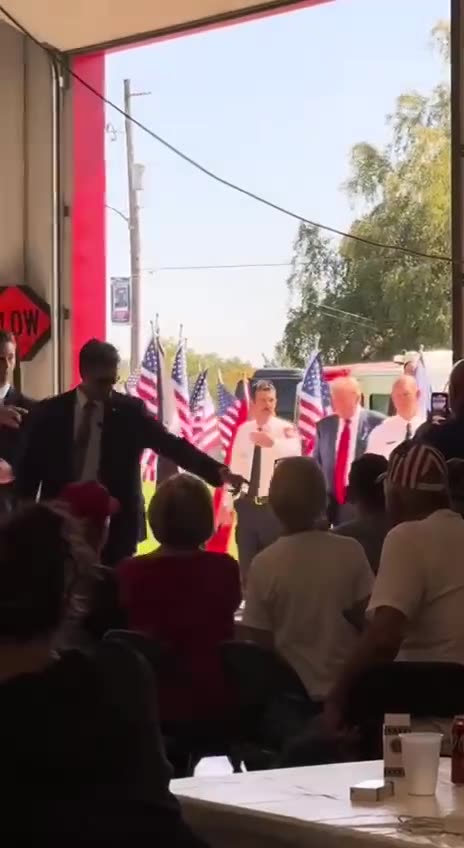 Nobody likes Biden/Kamala 🥲😂