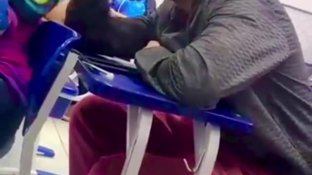Don’t be mean (ht jrponciklendinig) #classprank #schoolfail #shoutoutor