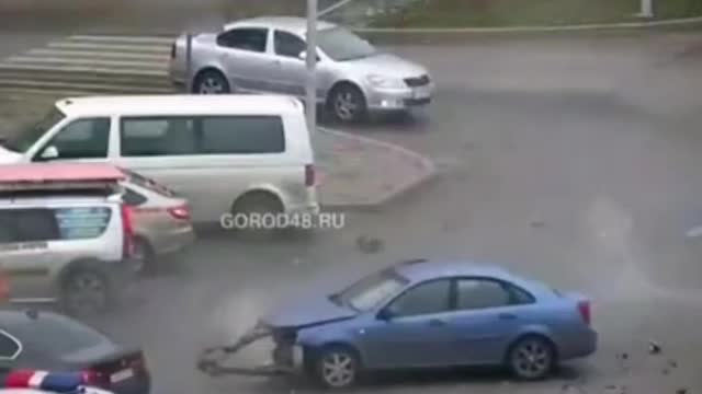 Watch a terrible accident