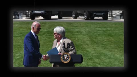 Elon Musk Just DESTROYED Biden On Twitter!