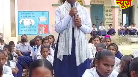 Litil child sing song