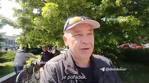 Obyvatelé osvobozeného Svetlodarsku čekali podle svých slov na osvobození 8 let