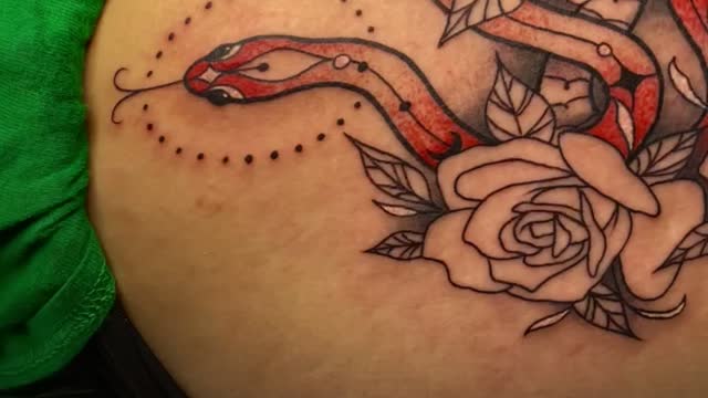 🌹🐍Roses & Snake Tattoo🐍🌹