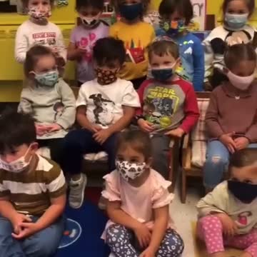 Preschool teacher Singing Cringey mask song to masked tooddlers Against Masks-Vaccine Mandate