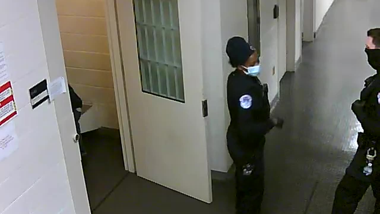 1665HQOB02PrisonerProcessingCell_2021-01-06_21h00min01s820ms.mp4