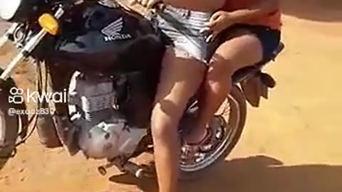Vou de moto 🛵
