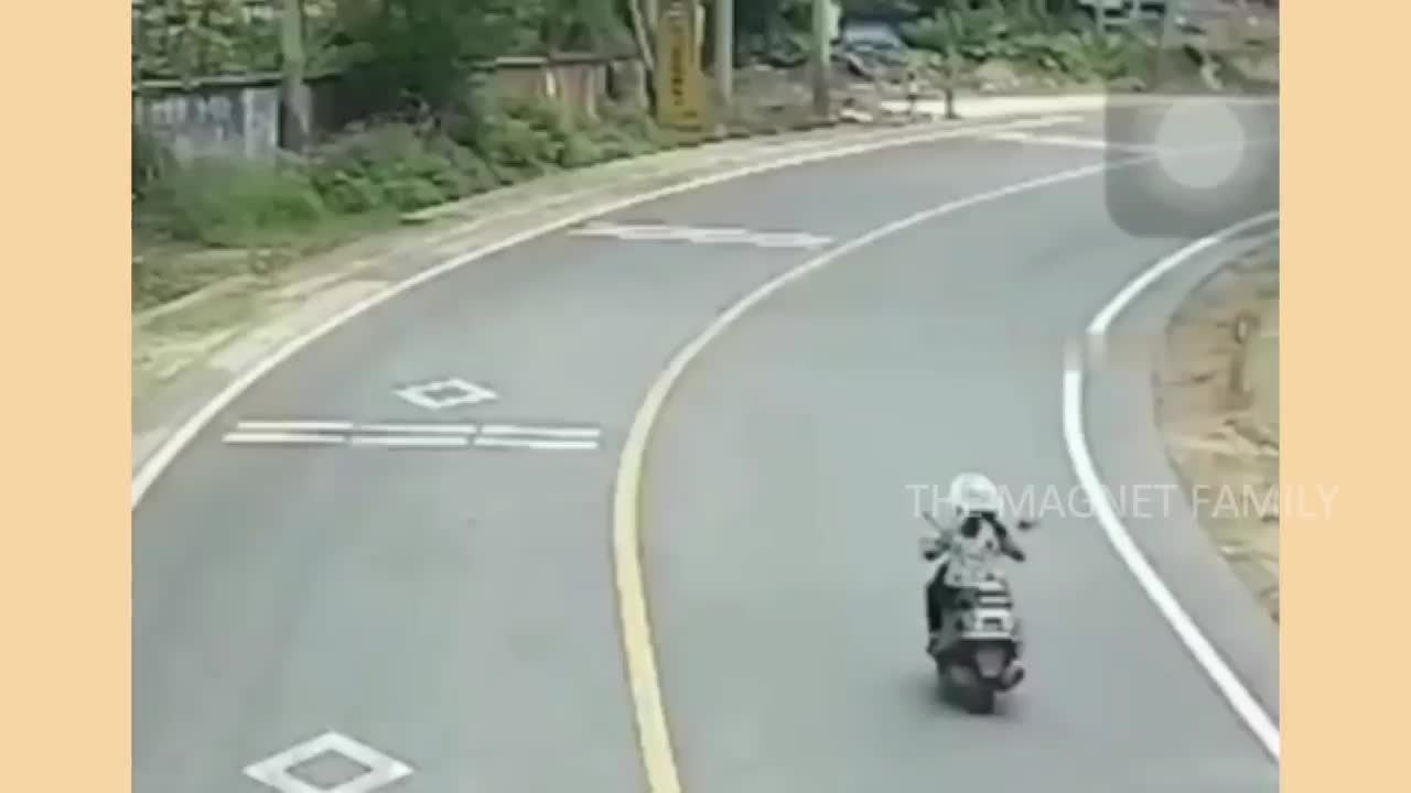 Girls scooter fails