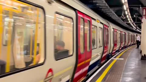 🇬🇧London underground❤️ • • • #london #londonlife #londra #londoncity #londoncityworld #london4all