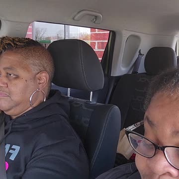 A blonde telephone pole repair group #jokeoftheday