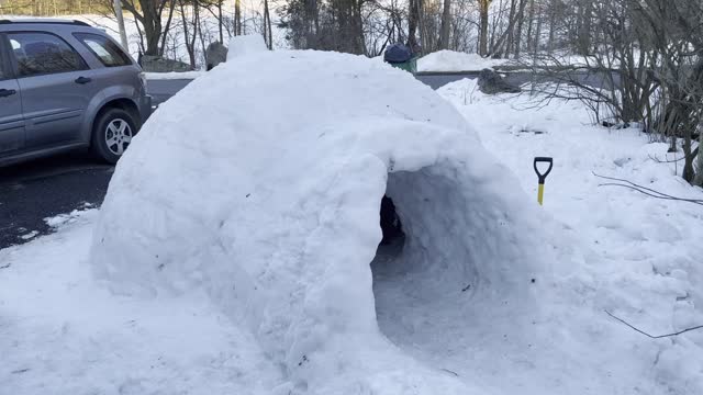 Igloo with functional fireplace