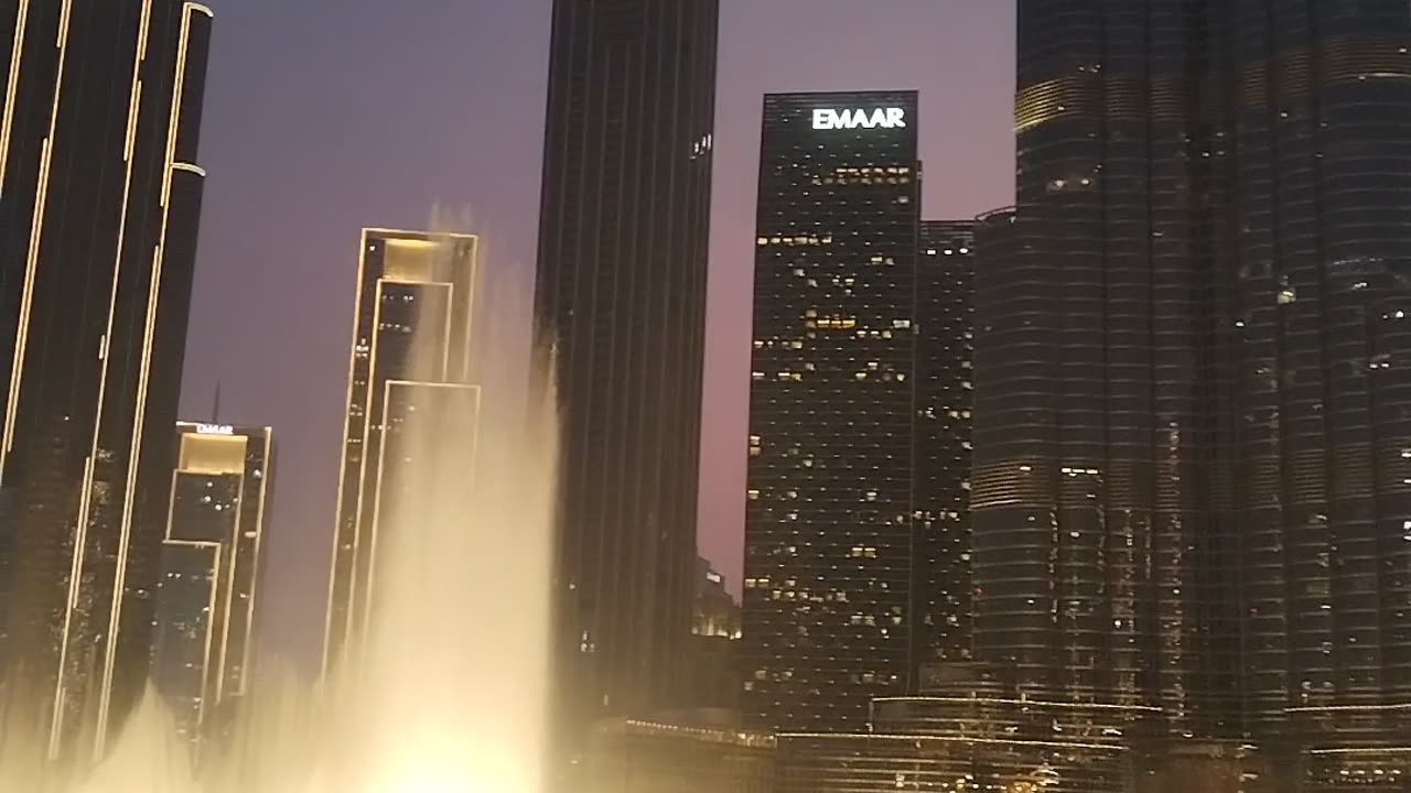 Fountain show Burj khalifa Dubai