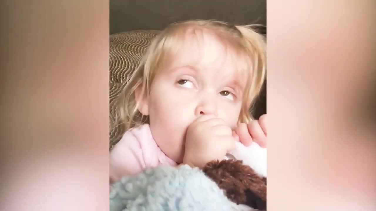 FUNNY BABY VIDEOS try not to laugh baby funny moments 2021😂#