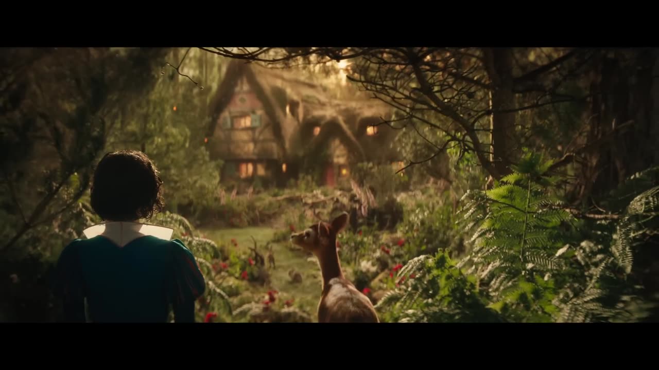 The snow white movie trailer 🎥🎥