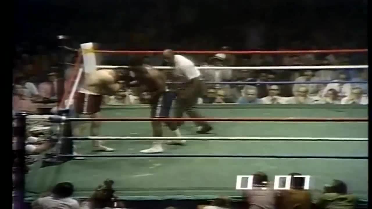 Ron Stander vs Joe Frazier