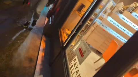 2022-10-20 (10) - Un clochard à L'Olympia ? - Twitch Decheterie