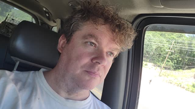 Listinin to smoof jamz