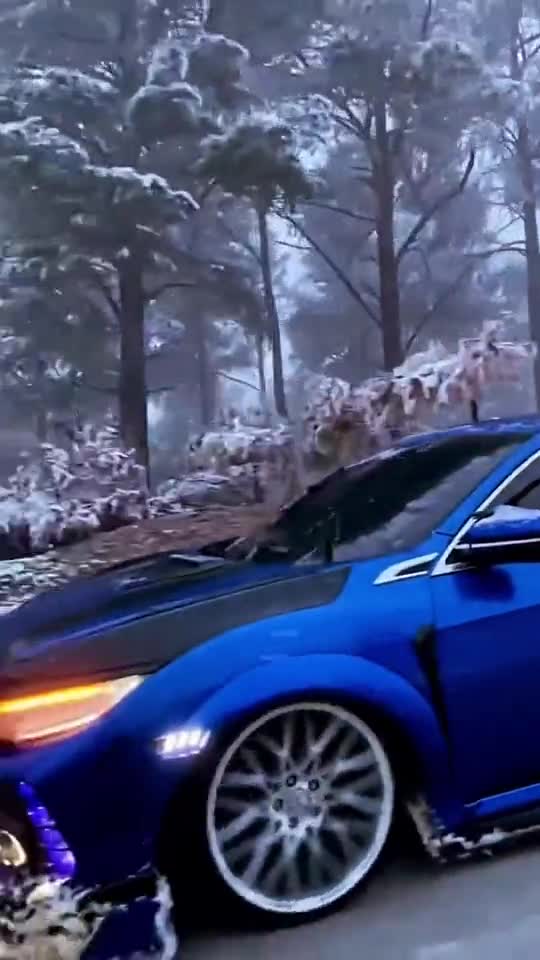 Honda Civic Car drive on Icy road.