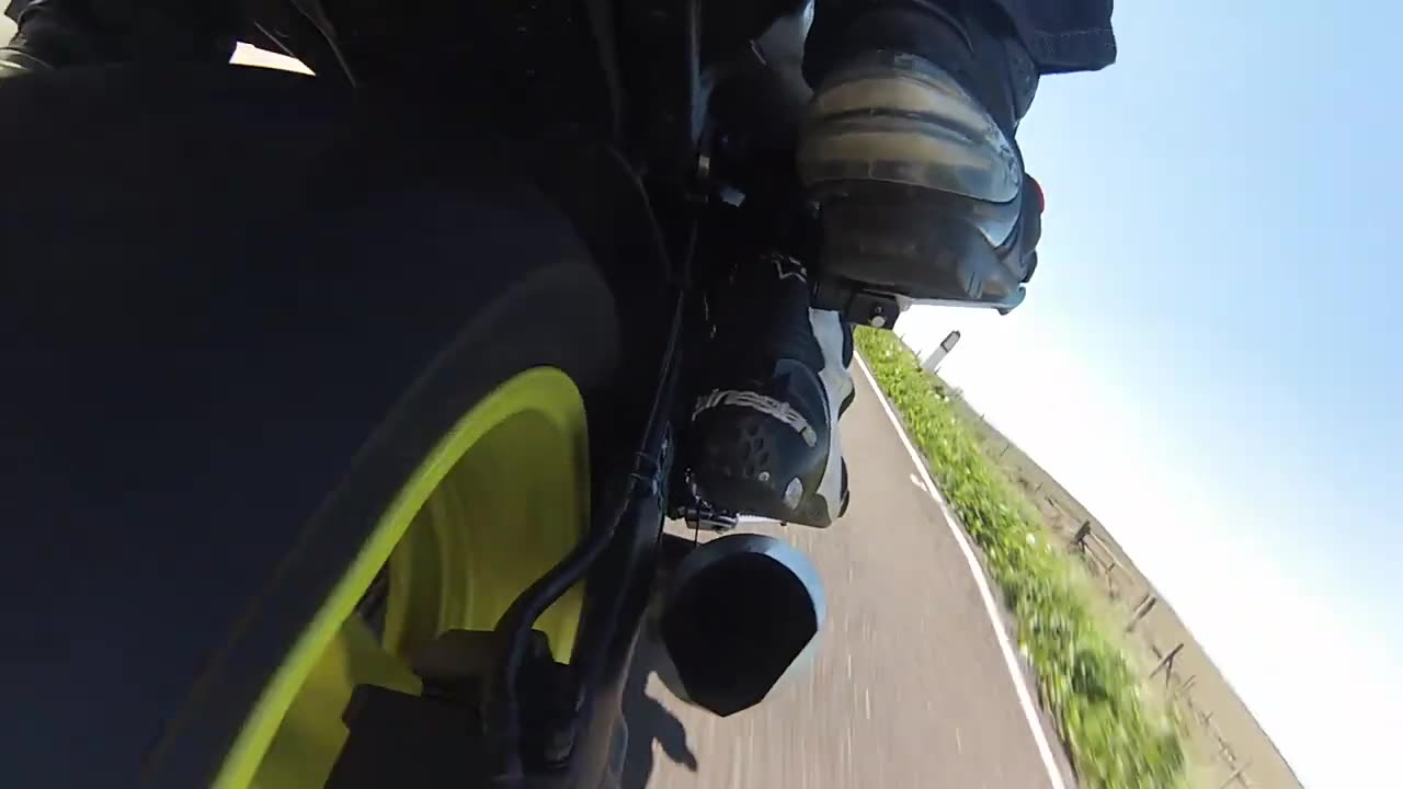 MOTORCYCLE YAMAHA MT10 AUSTIN RACING EXHAUST POV