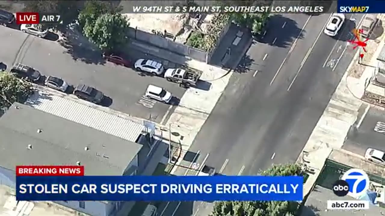 FULL VIDEO: Woman in reported stolen Kia Soul drives erratically through LA, attempts bizarre escape