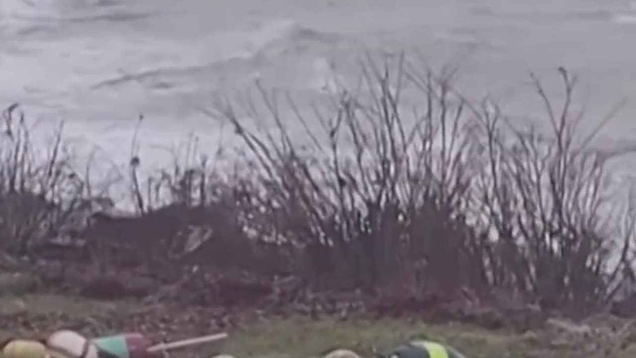 Fierce Waves Sweep Away Cabin in Maine - VOA News #Shorts