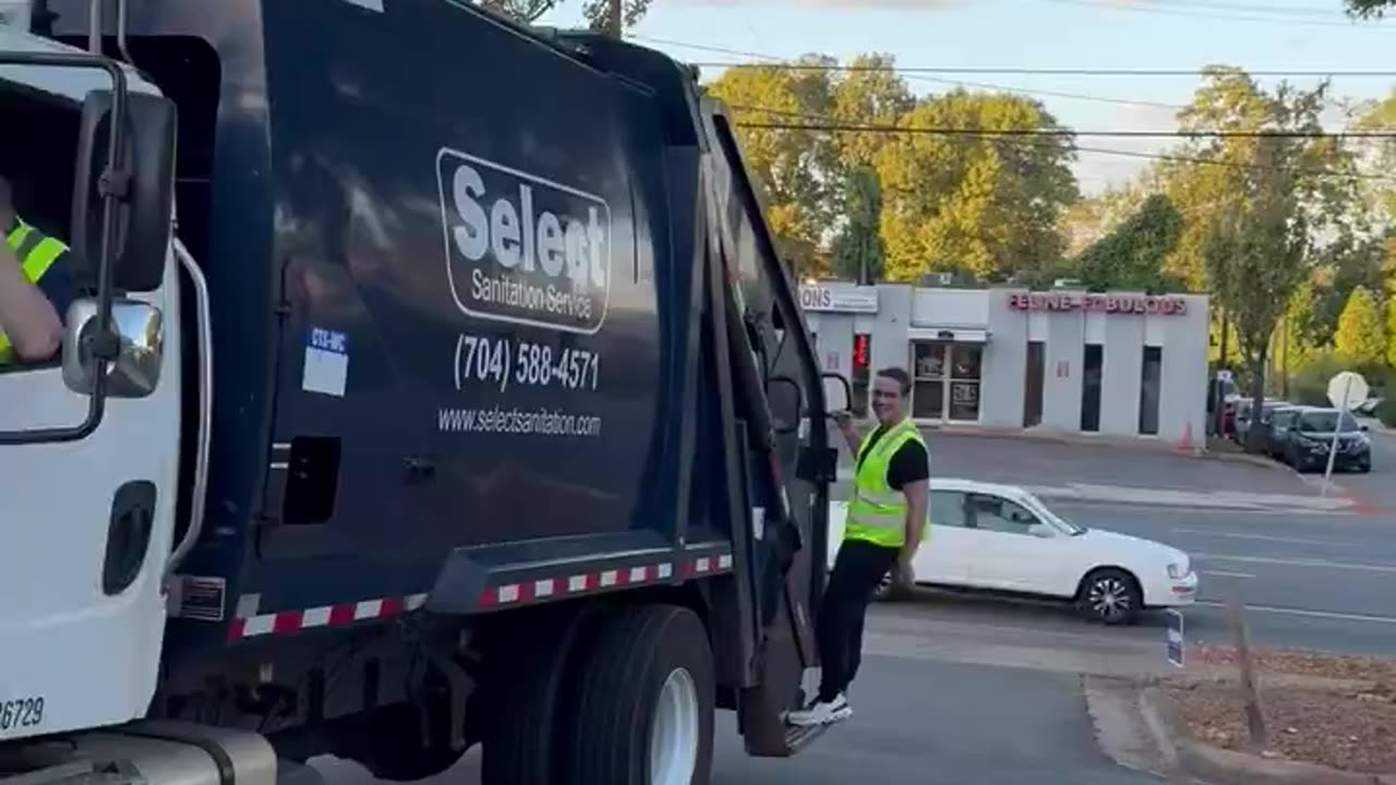 45+ rolls up in North Carolina in a garbage truck 🤣 “We do a little trolling”