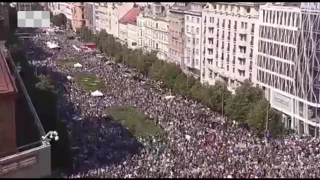 Tens of thousands protest in Prague against Czech government, EU and NATO