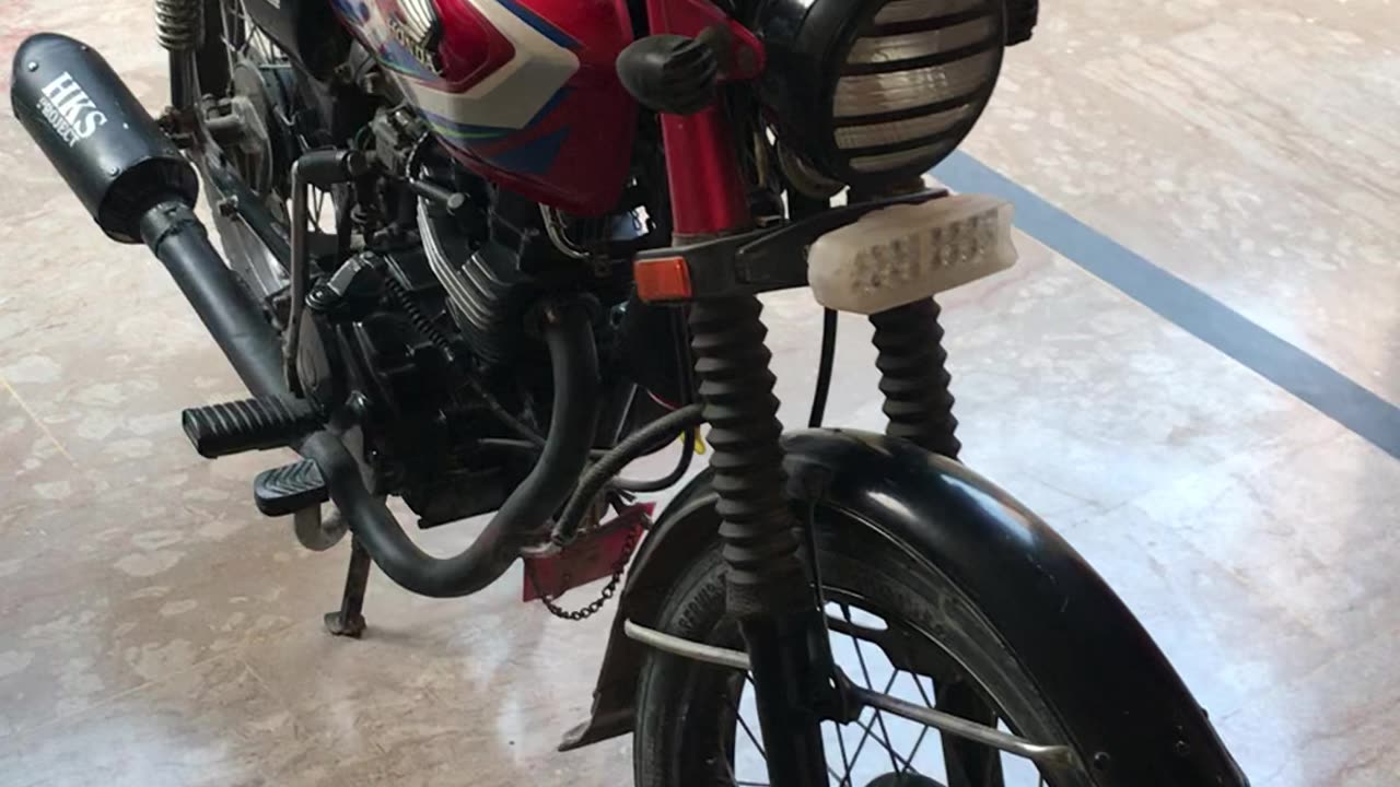 Honda 125 modified into cafe racer