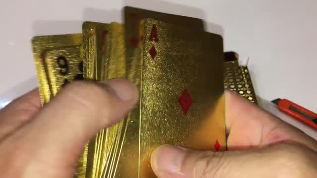 ALI LI Playing Cards Luxury Waterproof 24K Gold Diamond Foil Poker Carta (10-2019)