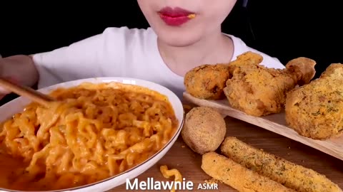 ASMR MUKBANG｜CHEESY CARBO FIRE NOODLES, CHICKEN, CHEESE BALL, CHEESE STICK 까르보불닭 뿌링클 EATING SOUNDS먹방